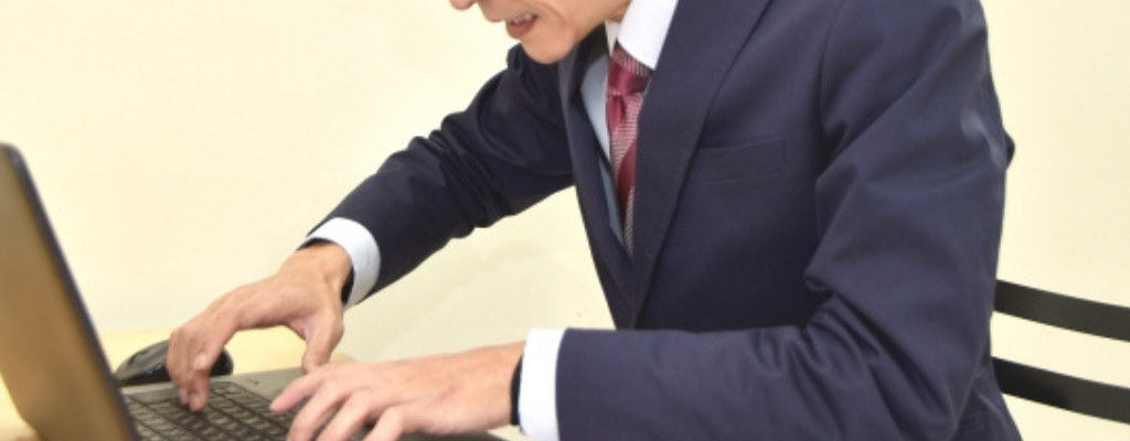 焦ってパソコンに入力